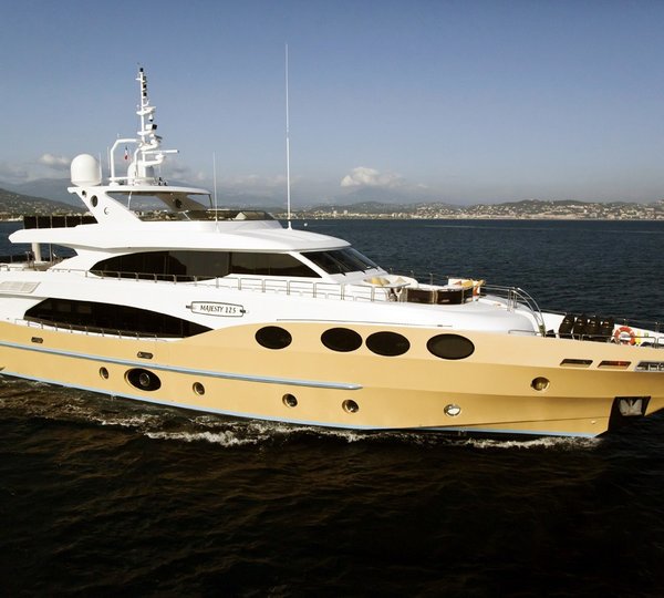 motor yacht marina wonder